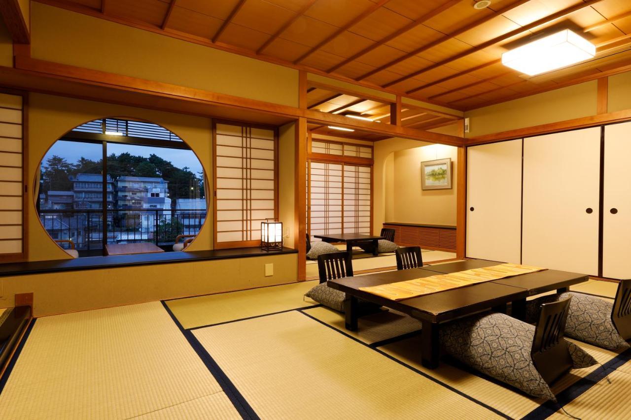 Ryokan Asukasou At The Entrancne Of Nara Park Hotel Exterior photo