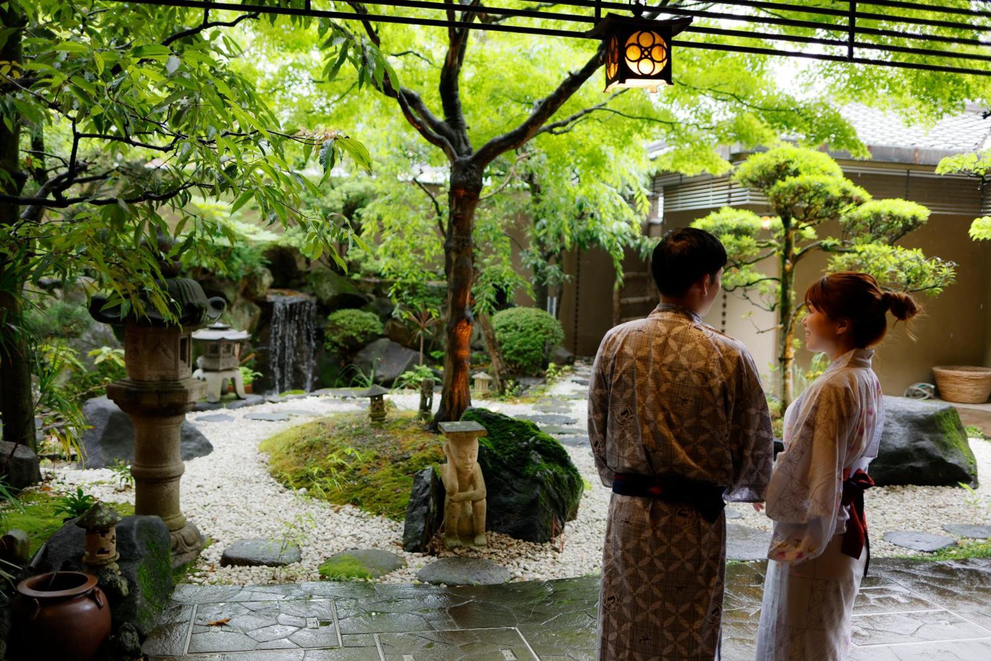 Ryokan Asukasou At The Entrancne Of Nara Park Hotel Exterior photo