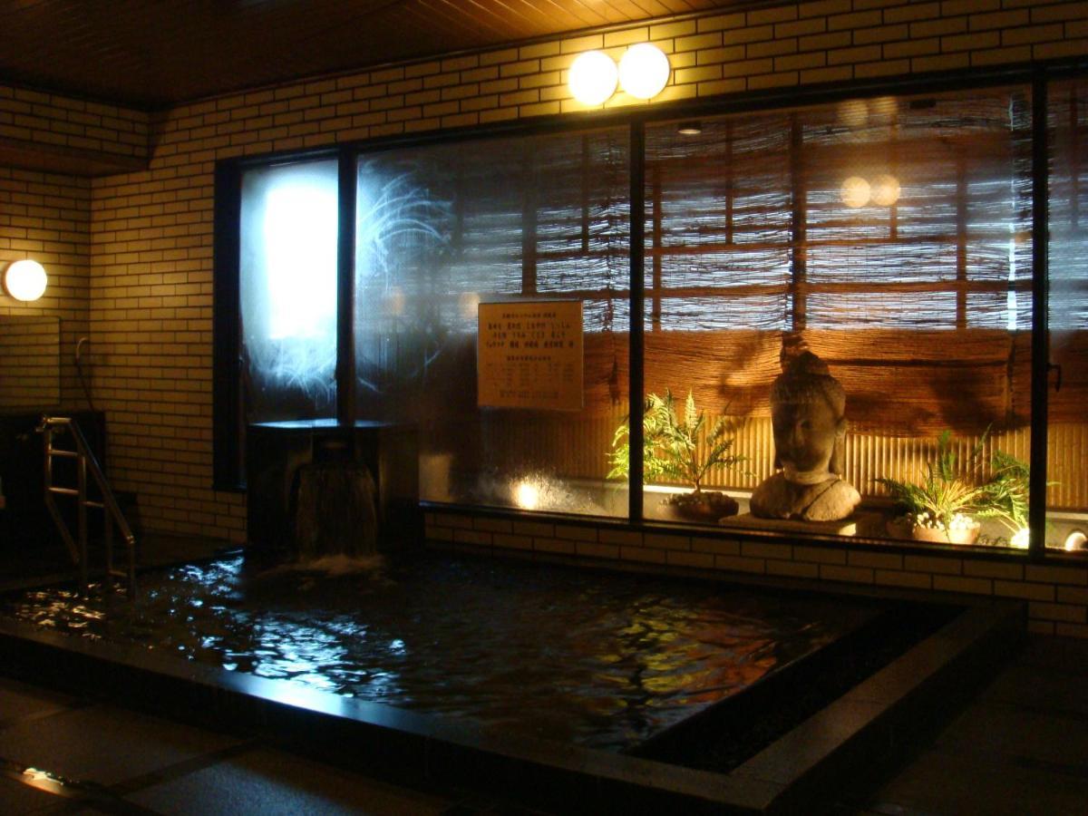 Ryokan Asukasou At The Entrancne Of Nara Park Hotel Exterior photo